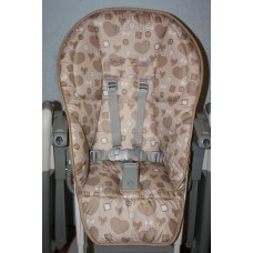 1 - сторонний ЧЕХОЛ МОЮЩИЙСЯ ИЗ НЕПРОМОКАЕМОЙ ПЛАЩЁВКИ для стульчика Peg Perego Tatamia / Пег Перего Татамия, расцветка "Бантики / Сердечки"